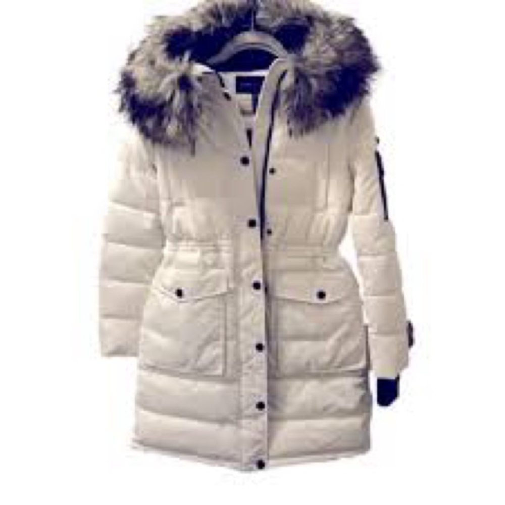 🧡 BCBGMaxAzria White Coat with Removable Faux Fur Trim Hood